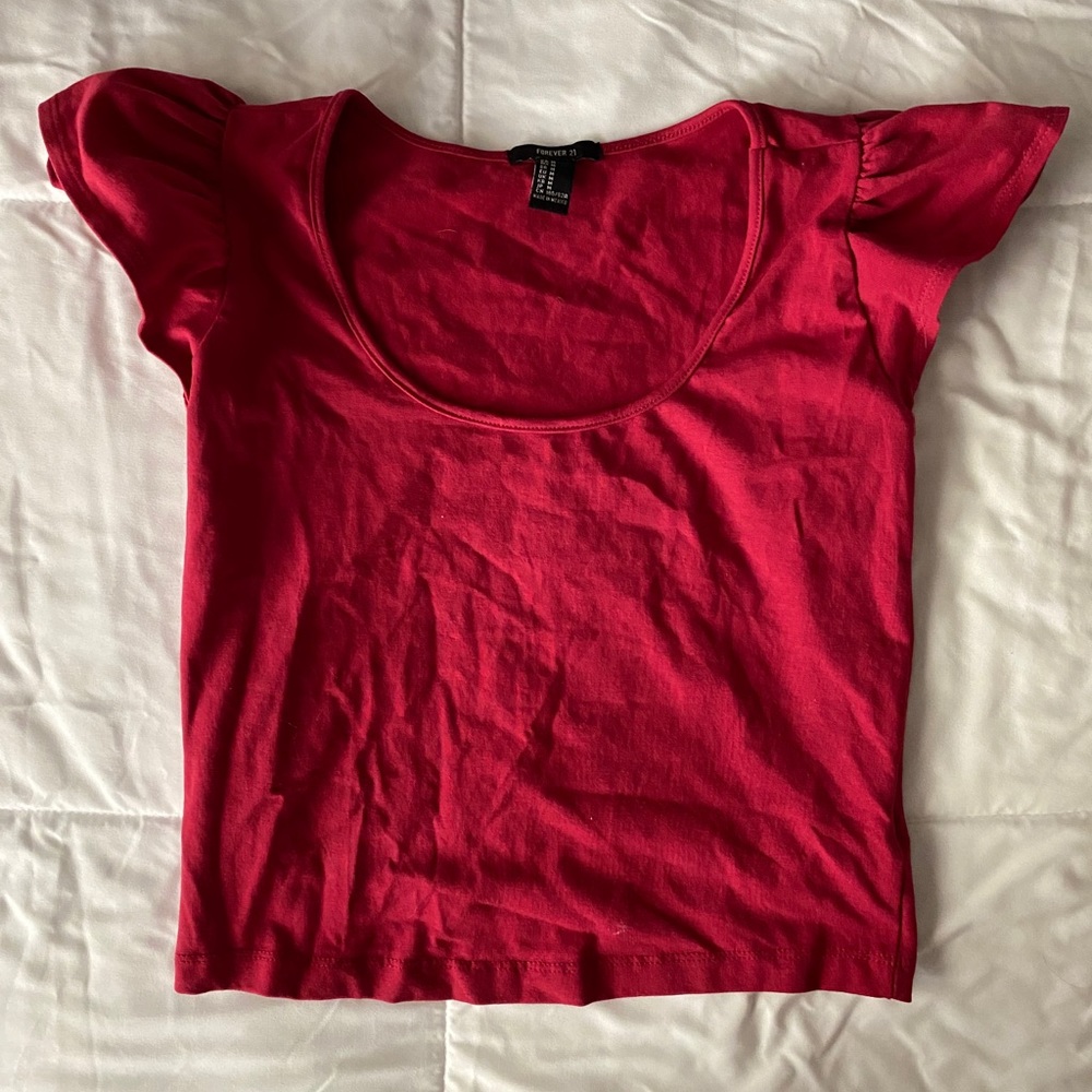 cropped fushia ruffle sleeve top
